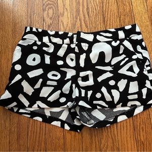 Alice and UO (Urban Outfitters) Patterned Shorts size 0